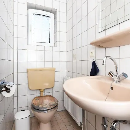 بيت للعطل Hosnhuus *