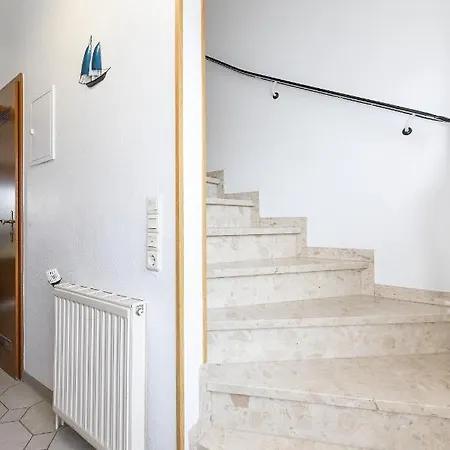 بيت للعطل Hosnhuus