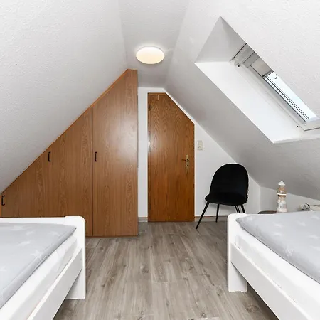 بيت للعطل Hosnhuus *